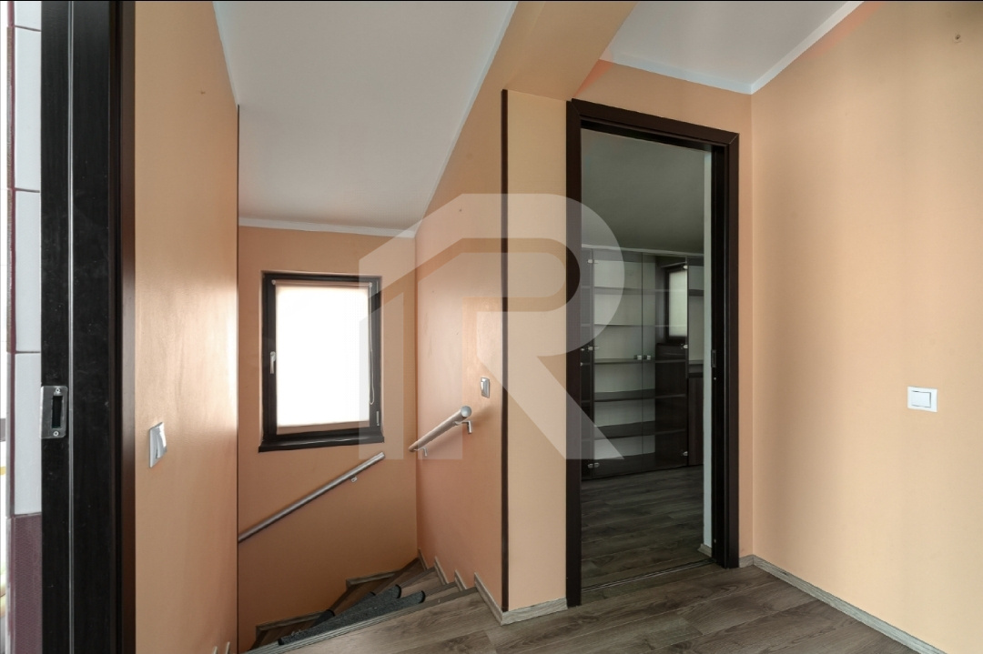  VIDRA – COMPLEX DEALUL VERDE, DUPLEX 100 MP, LOT 250 MP!