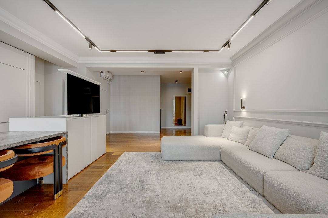 13 SEPTEMBRIE-URANUS, 3 CAMERE 140 MP, ETAJ 7, PANORAMA!