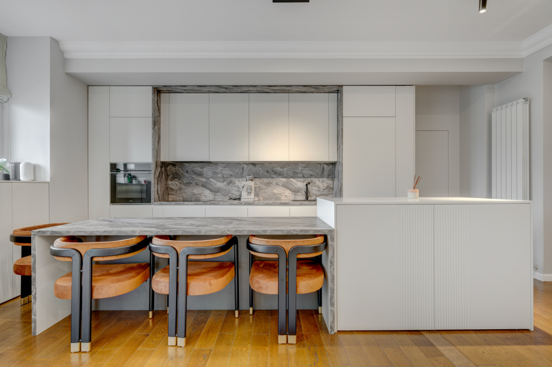 13 SEPTEMBRIE-URANUS, 3 CAMERE 140 MP, ETAJ 7, PANORAMA!