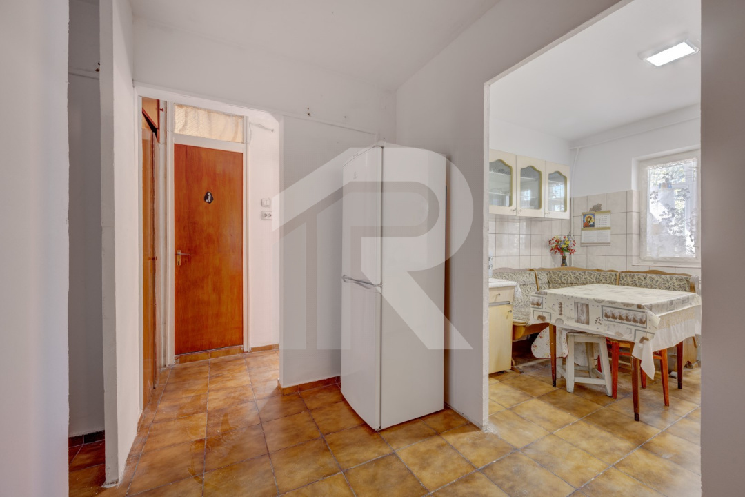 DRISTOR – STRADA IOSIF ION, APARTAMENT 2 CAMERE, ETAJ 4/4, 52MP!