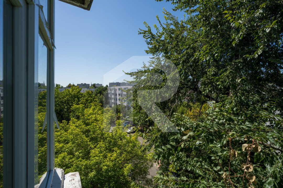 DRISTOR – STRADA IOSIF ION, APARTAMENT 2 CAMERE, ETAJ 4/4, 52MP!