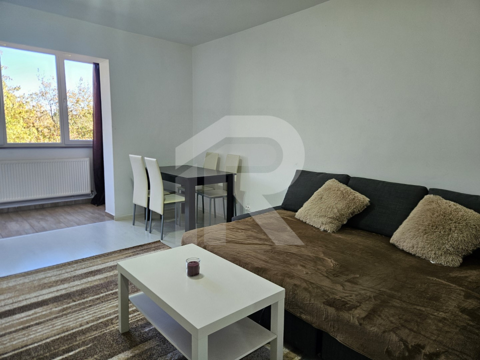 LUCREȚIU PĂTRAȘCANU – COSTIN GEORGIAN, GARSONIERĂ MODERNĂ, ETAJ 3