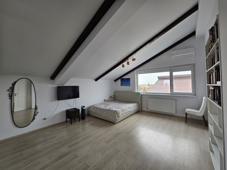 VIDRA – COMPLEX DEALUL VERDE, CASA 4 CAMERE, 135MP Utili!