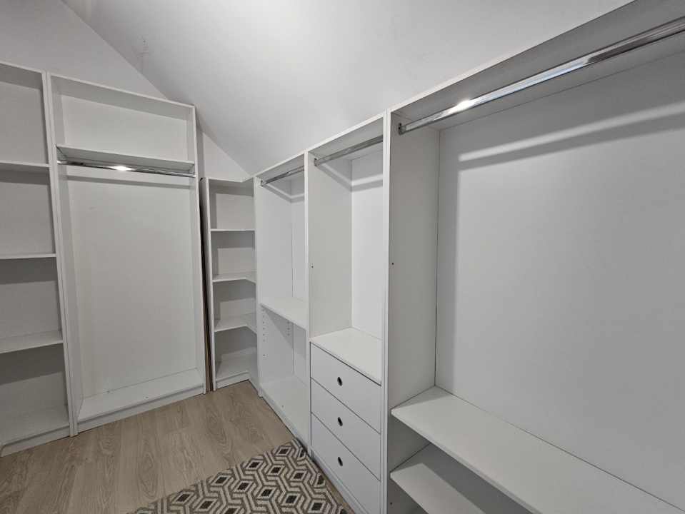 VIDRA – COMPLEX DEALUL VERDE, CASA 4 CAMERE, 135MP Utili!