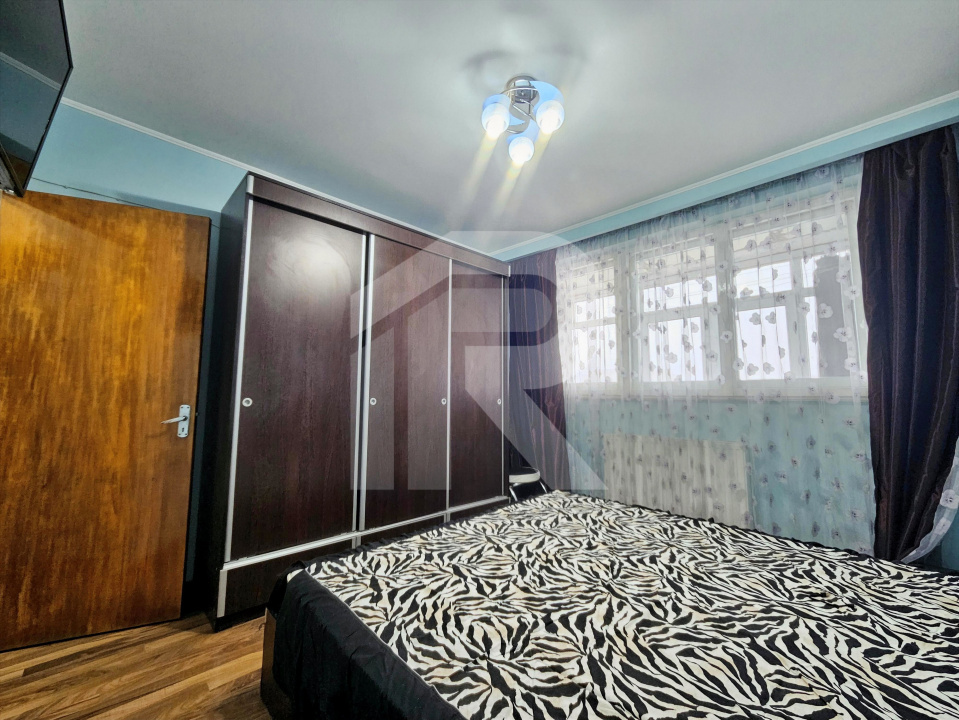 LUICA - PIATA RESITA, 3 CAMERE 73 MP TOTAL, CENTRALA PROPRIE!