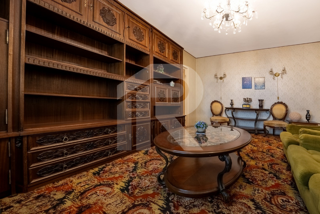 VASILE CONTA 3 CAMERE 75 MP 1982 