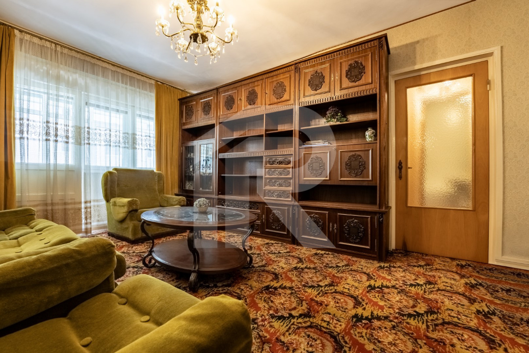 VASILE CONTA 3 CAMERE 75 MP 1982 