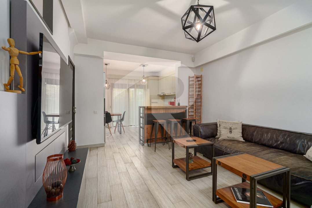 APĂRĂTORII PATRIEI – CASA CU 3 CAMERE, 3 BĂI, CURTE, LOC PARCARE