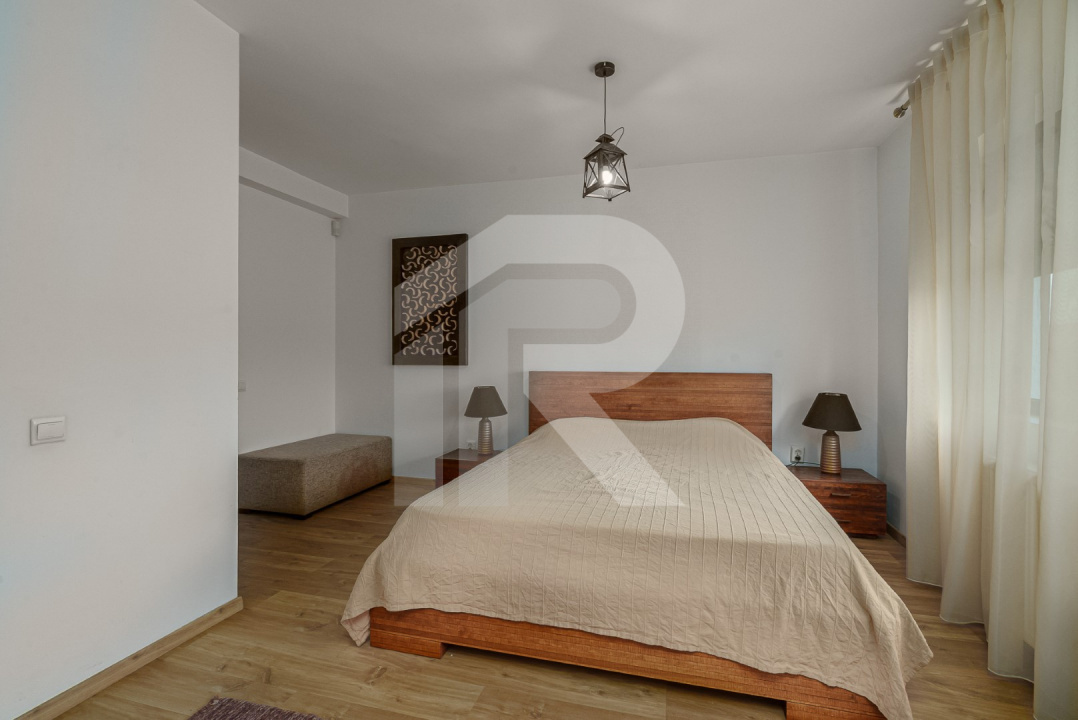 APĂRĂTORII PATRIEI – CASA CU 3 CAMERE, 3 BĂI, CURTE, LOC PARCARE