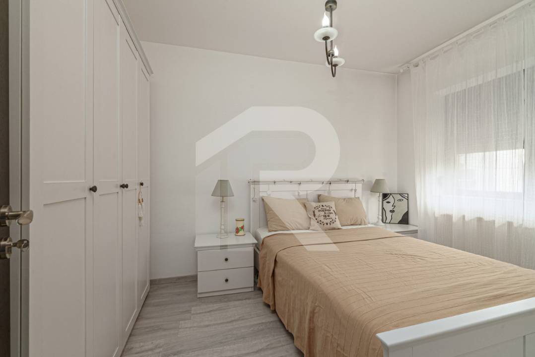 APĂRĂTORII PATRIEI – CASA CU 3 CAMERE, 3 BĂI, CURTE, LOC PARCARE