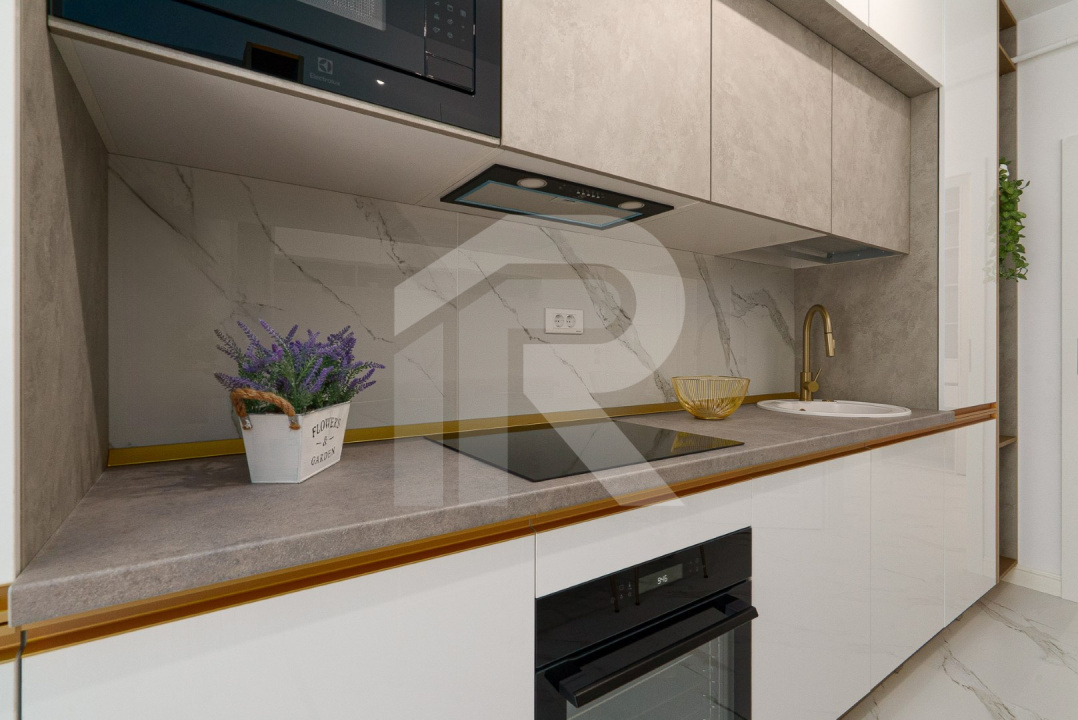 BERCENI / GRAND KRISTAL – 3 CAMERE, 93 MP TOTALI, ETAJ 9/11, LOC PARCARE