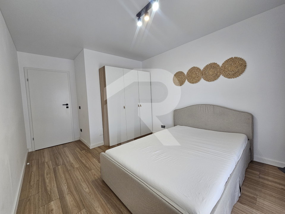 PIATA SUDULUI  – 2 CAMERE, 50MP, IMOBIL NOU, PET FRIENDLY!