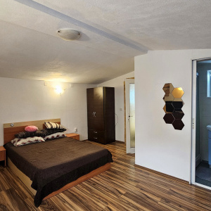 INCHIRIERE – AP. PATRIEI – METALURGIEI – GARSONIERA, 35MP, A/C, CENTRALA PROPRIE